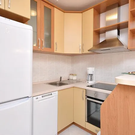 Two-Bedroom Apartment With Sea View In Split Apartment Split