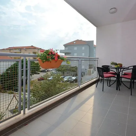Two-Bedroom Apartment With Sea View In Split Split