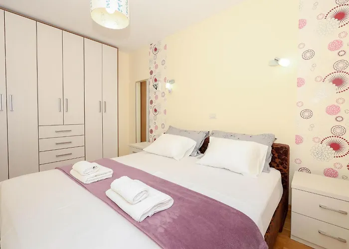 Apartamento Two-bedroom With Sea View In Split