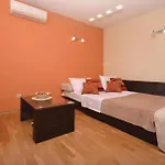 아파트 Two-bedroom With Sea View In 스플리트
