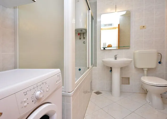 Two-bedroom With Sea View In *
