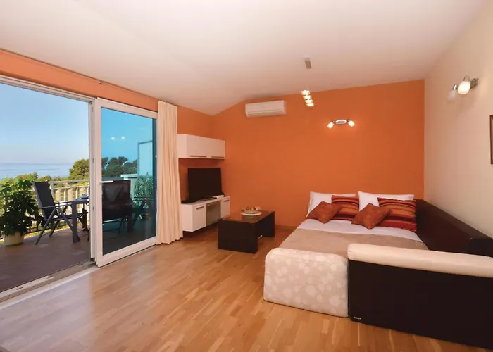 Two-bedroom With Sea View In *