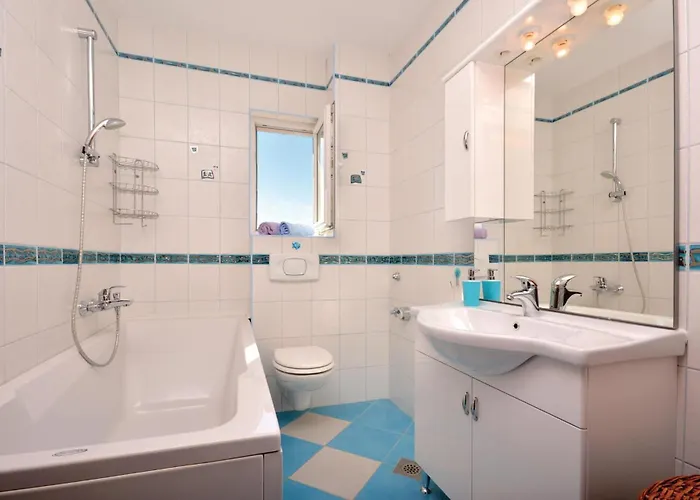 Two-bedroom With Sea View In Apartmán *